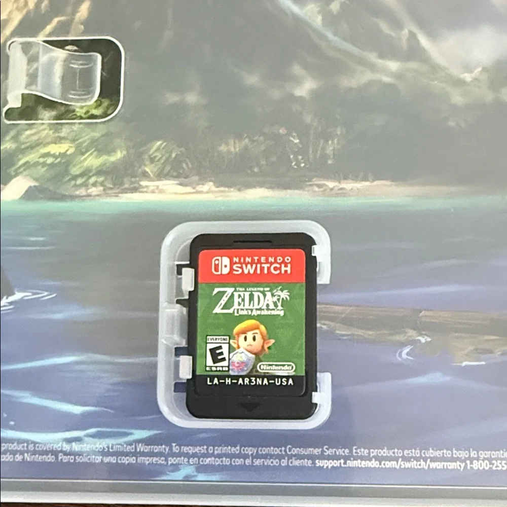 Nintendo The Legend of Zelda: Link's Awakening - Blue and Green - Picture 2 of 3